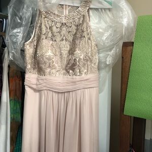 Mother of the bride . Full length gown